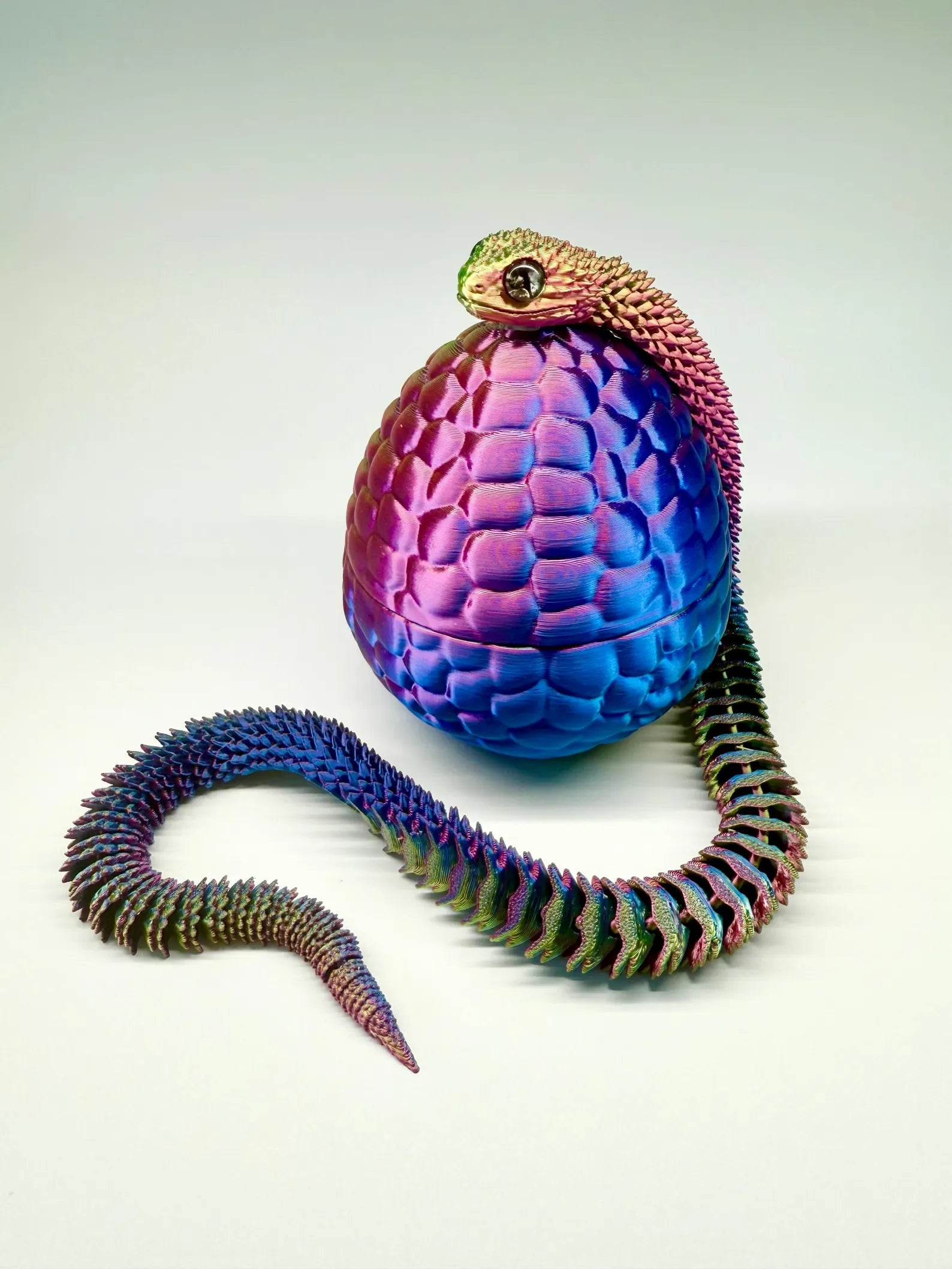 Articulated Fidget Snake in Egg