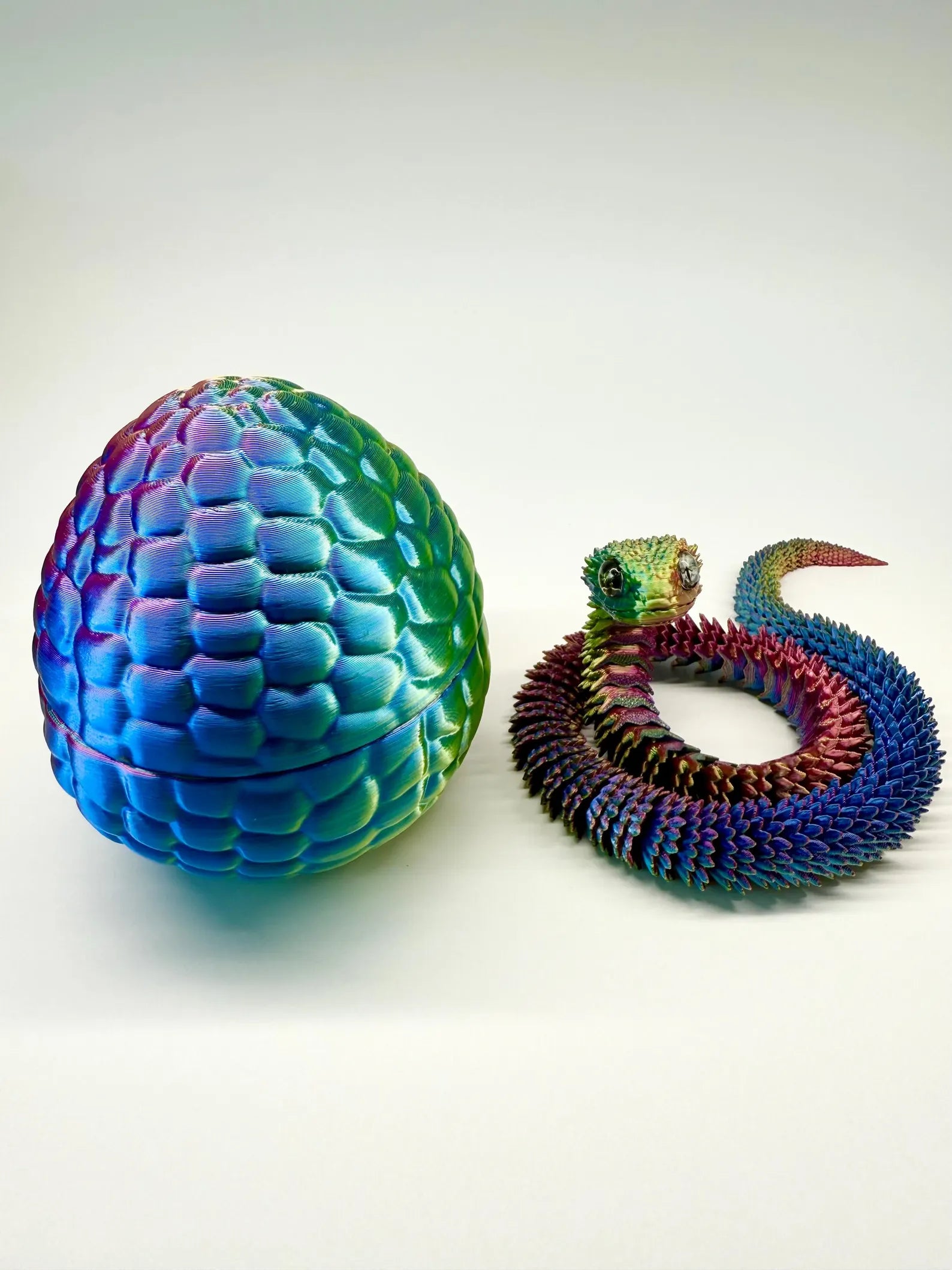 Articulated Fidget Snake in Egg
